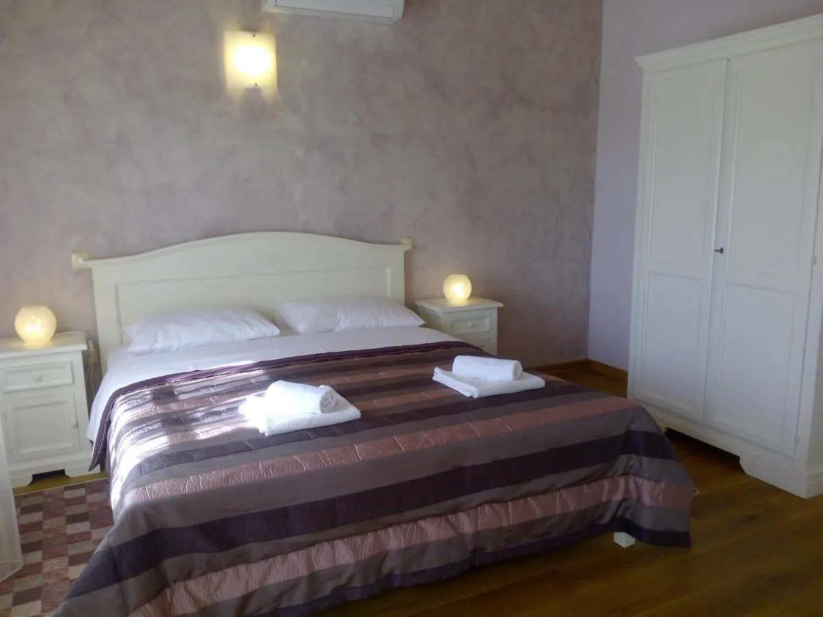 Elegant Villa In Village Pavicini, Istria Marčana