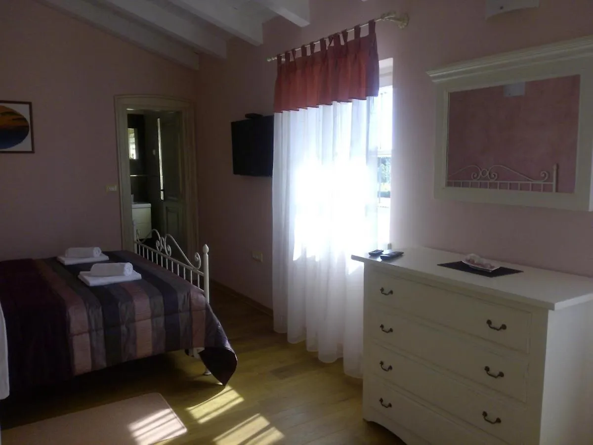 Elegant Villa In Village Pavicini, Istria Marčana 克罗地亚